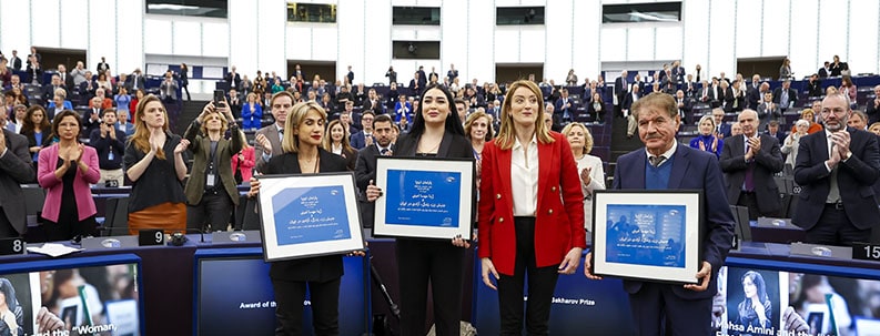 MEPs award Sakharov Prize to Iranian woman