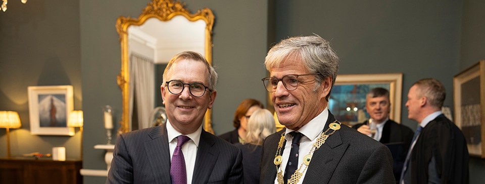 Lawyers ‘shouldn’t be identified with clients’